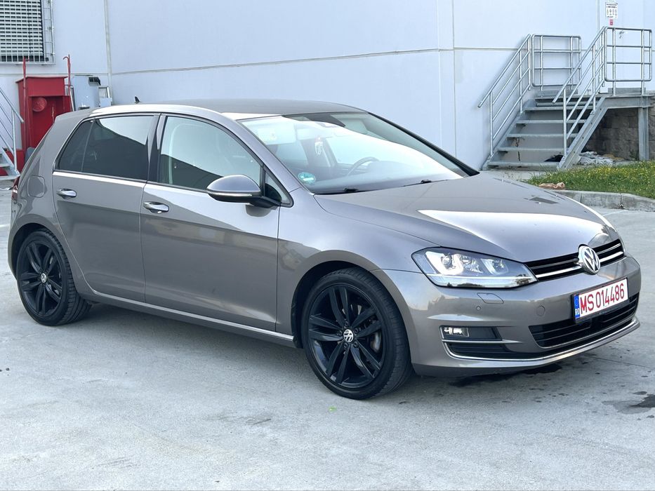 VW Golf 7 Highline, 2.0 TDI 150 CP, Xenon Adaptiv/Leduri/ACC Distronic/Lane+Front Assist/Navi Mare/Germania