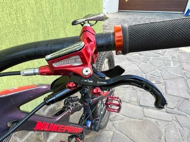 Bicicleta Enduro Nukeproof Mega 275c RS-2019