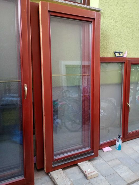 Geamuri termopan din lemn stratificate
