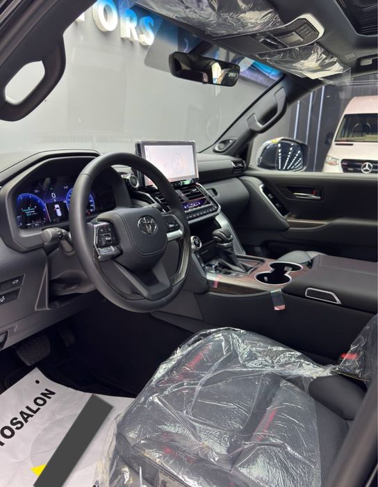 Toyota Land Cruiser 300  4.L