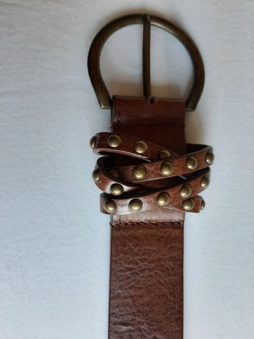 Стилни и елегантни дамски колани