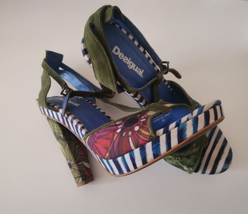 Sandale Desigual