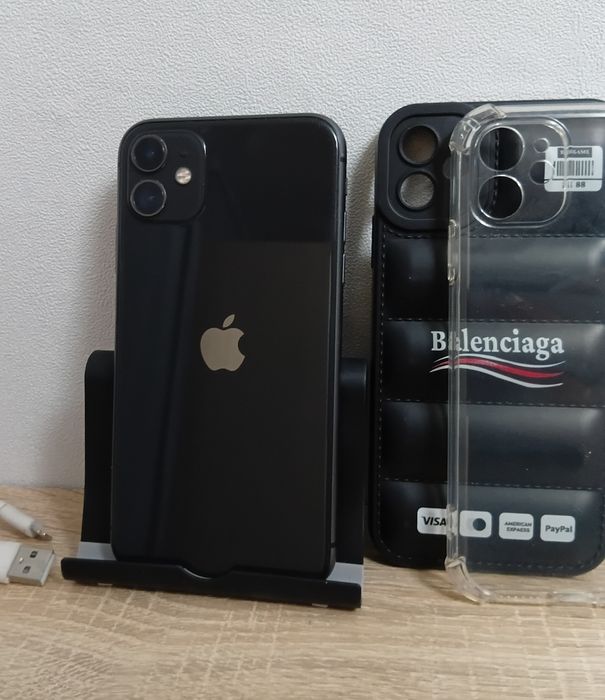 Iphone 11 .  Акб 75%     .