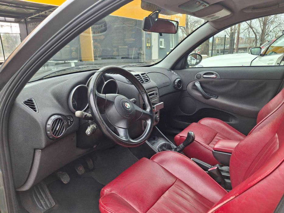 Alfa Romeo 147 – първи внос, хечбек, Twin Spark, кожа, обслужена