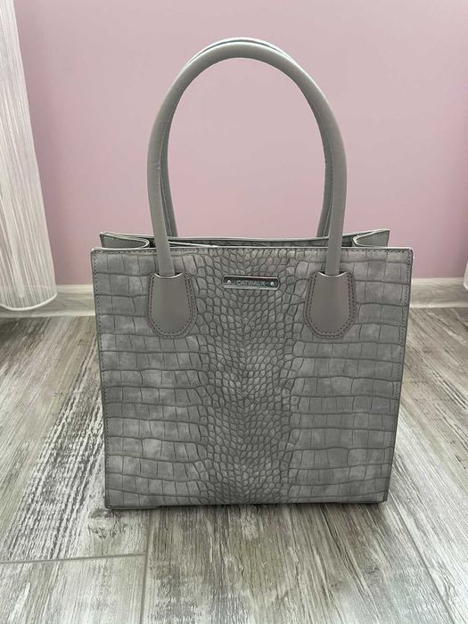 Дамска сива чанта