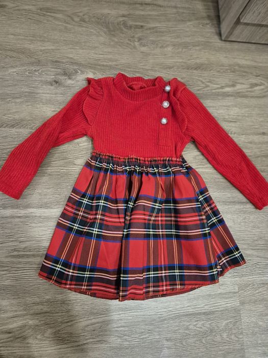 Детска рокля   без забележки  размер 104-110  110