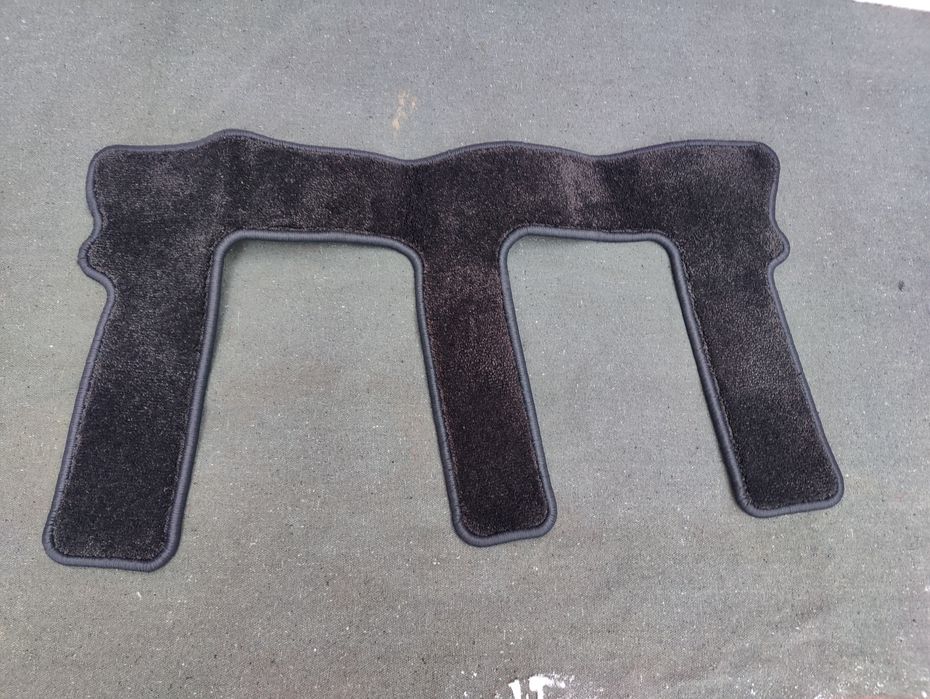 Новые оригинальные ковры в Прадо 150