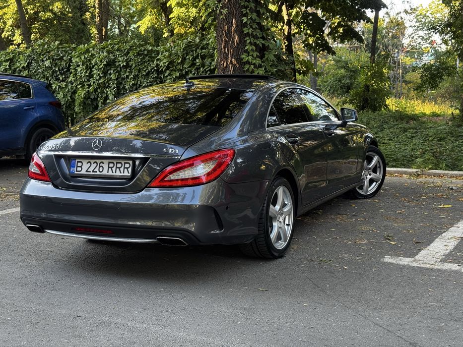 MERCEDES-BENZ CLS 2012 — imagine 4