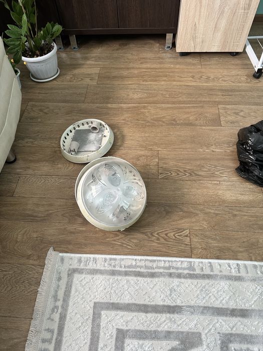 Плафоны б/у в хорошем состоянии