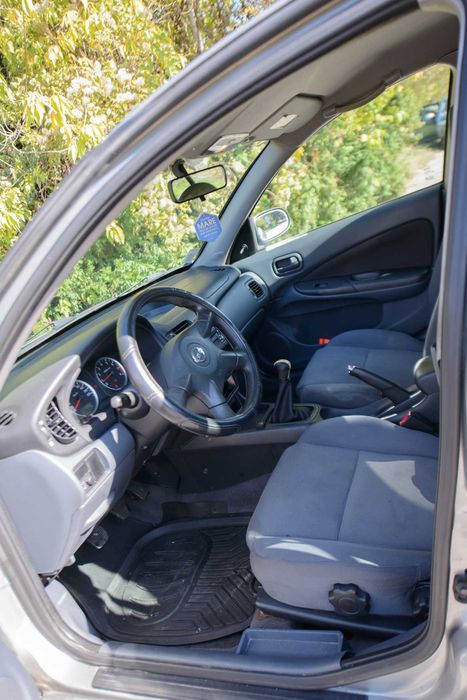 Vand Nissan Almera 1.5 benzina + GPL