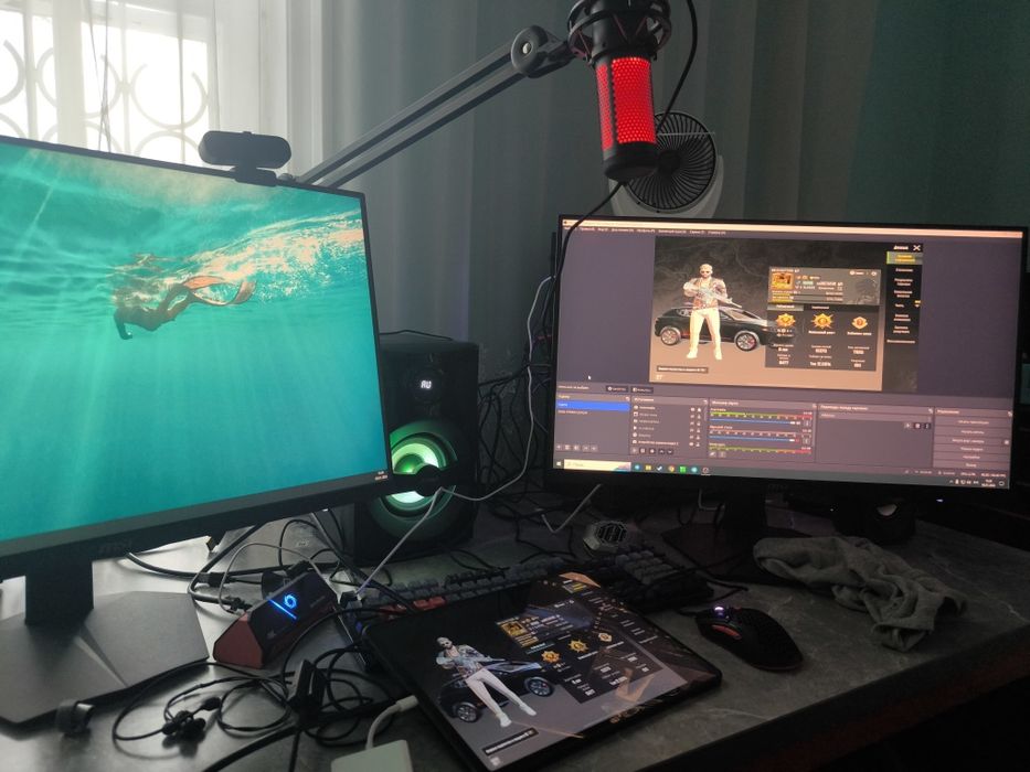 Микрофон HyperX QuadCast с кранштейном