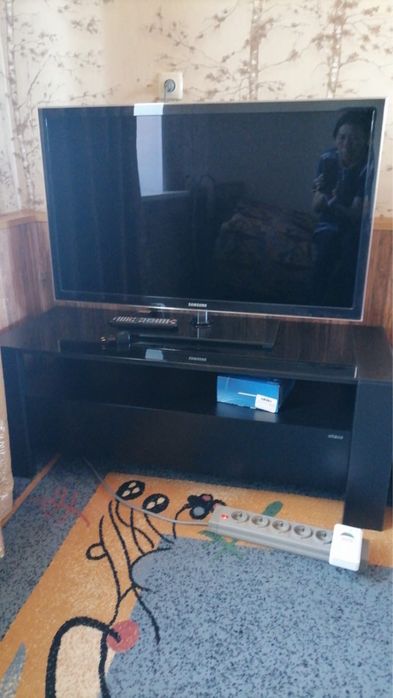Телевизор самсунг с тумбой
