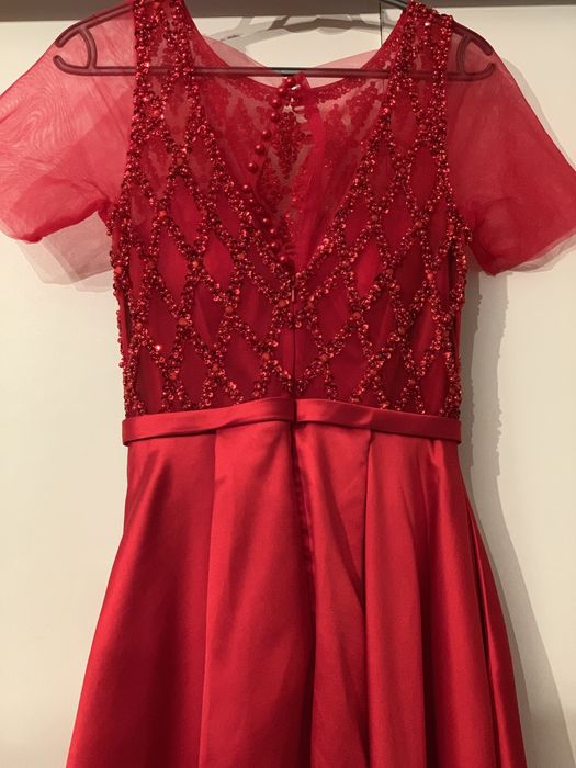 Продам вечерние платья!