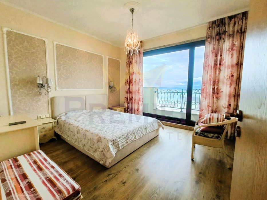 Продава се Двустаен апартамент в Поморие - 90 кв.м за 2206 €/кв.м - Снимка #1