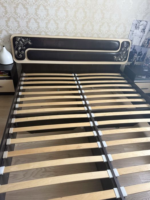 Продам двухспальную кровать