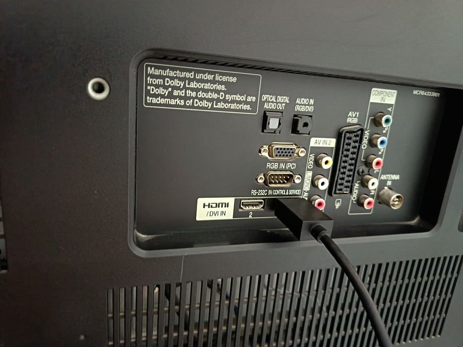 LG    43 диагональ + тумба бонус