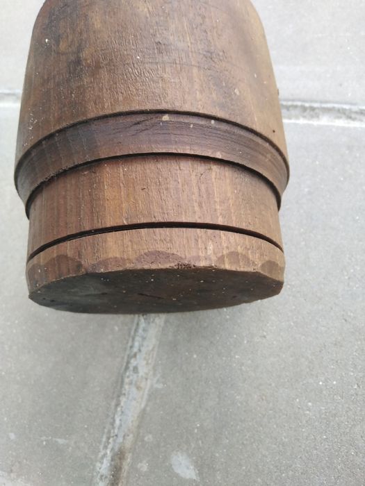 Керамични чинии и големи, стари заготовки