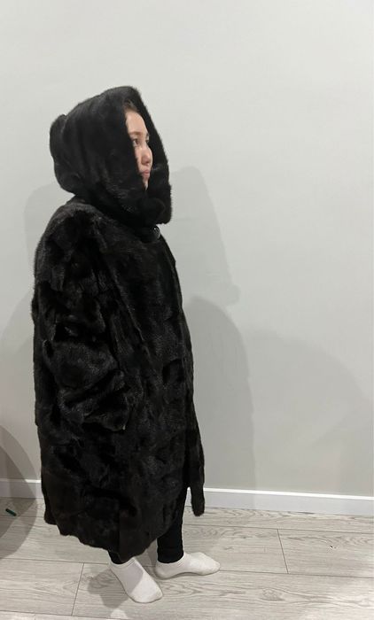 Шуба норковая черный