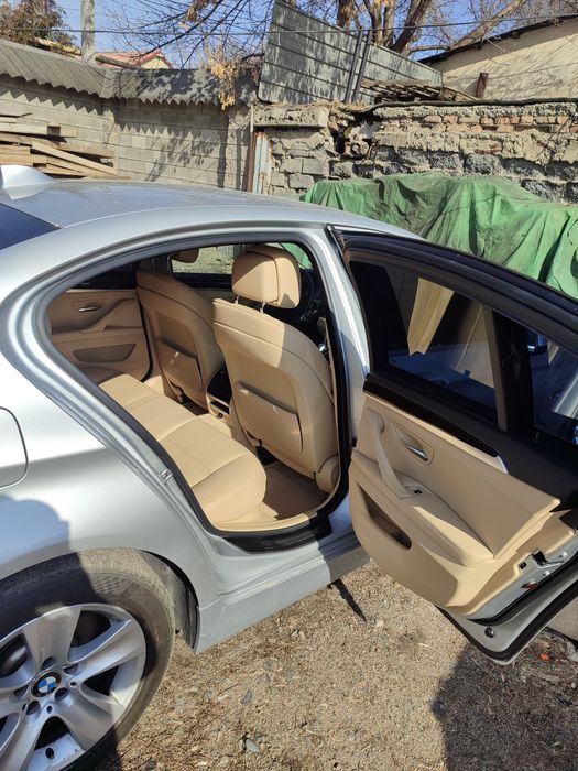 Продам BMW F10 528i