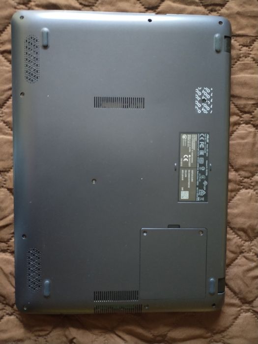 Продавам лаптоп ASUS