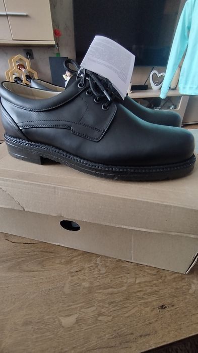 Кожени обувки 44 номер