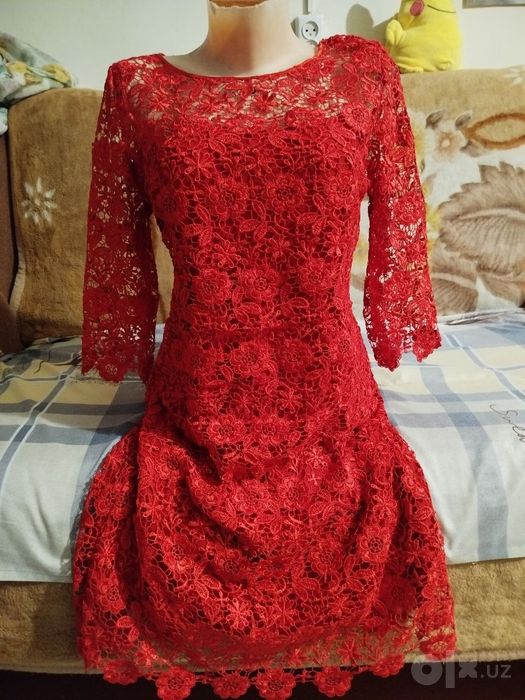 Платья,куртки, кофточки разные есть