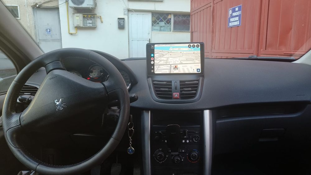 Vând Peugeot 207 SW
