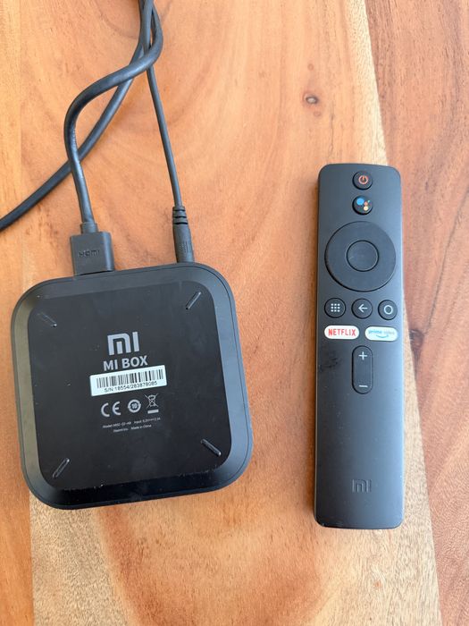Xiaomi Mi Box Android TV 4K + Оригинално Bluetooth Дистанционно