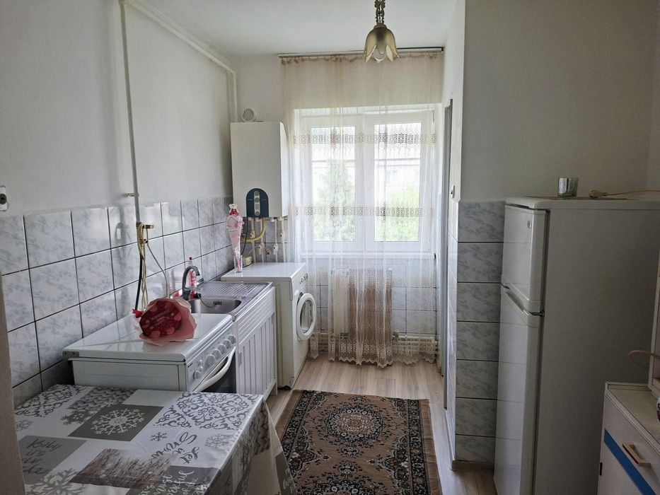 Apartament 2 camere Petrila 8 Martie