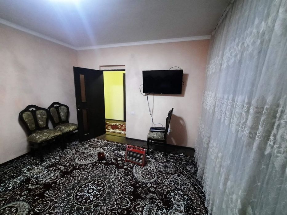 Продам срочно коттедж 2 соток 3 комнаты Бектемир вариантга хам бор