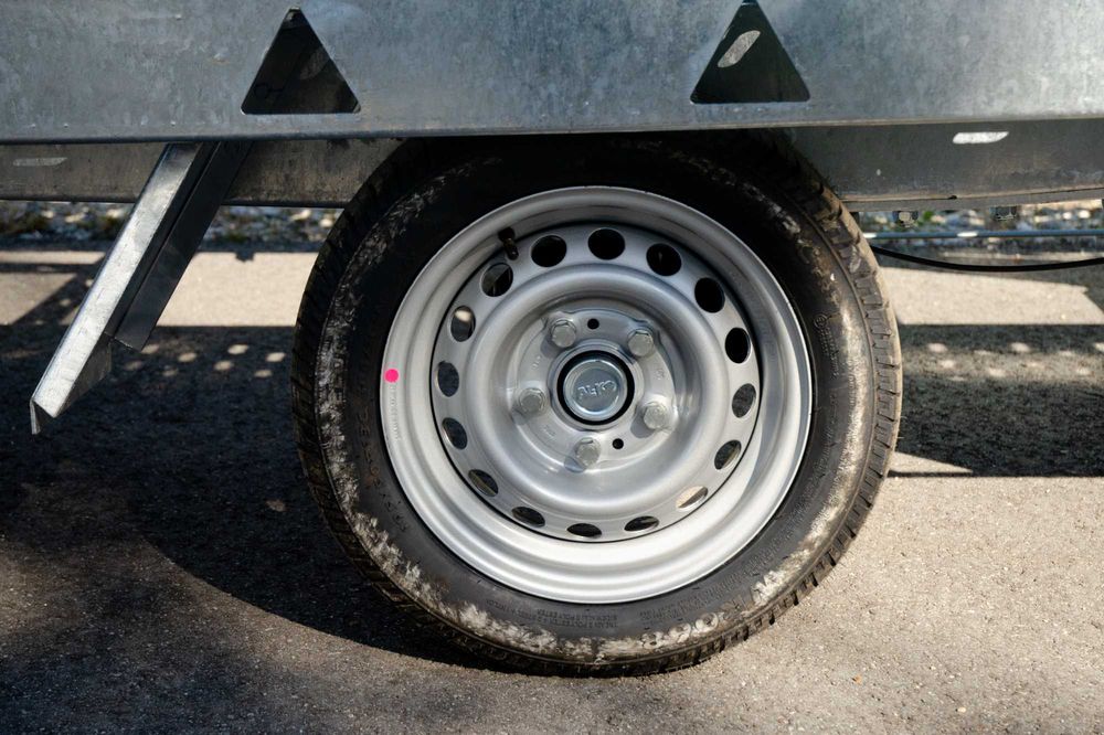 Remorca Platforma AUTO 1800 Kg fabricata in RO, carte RAR