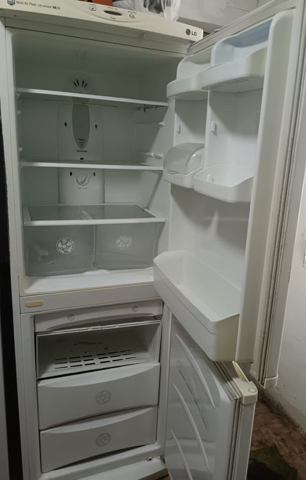 Холодильник продам