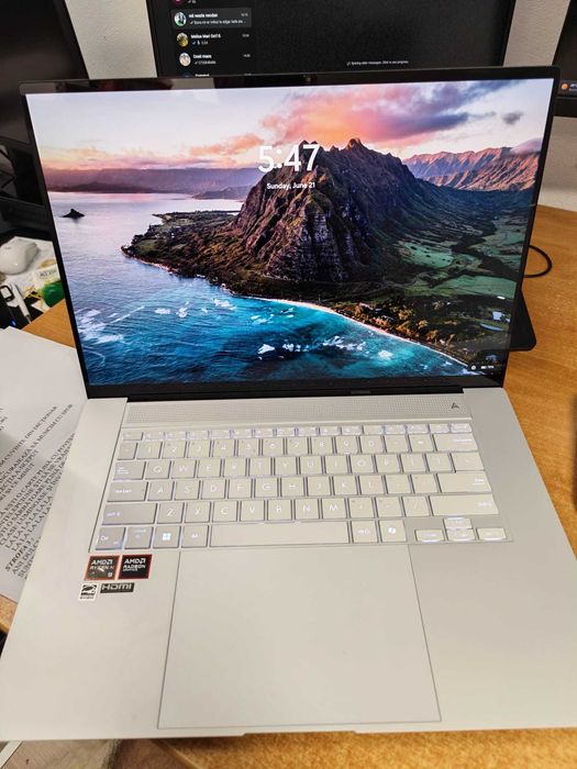 Laptop ASUS Zenbook S OLED UM5606WA AMD AI 9 365, 16
