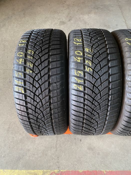 Anvelope iarna 215/40/18 Goodyear Ultra Grip Performance 215 40 18 R18