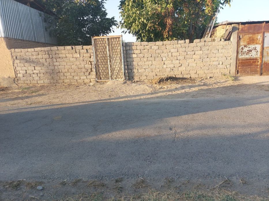 Продаётся участок 2 сотки без посредников.