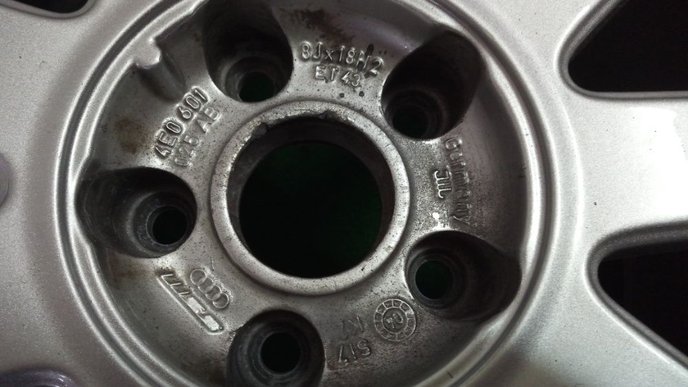 Оригинални 18" за Ауди