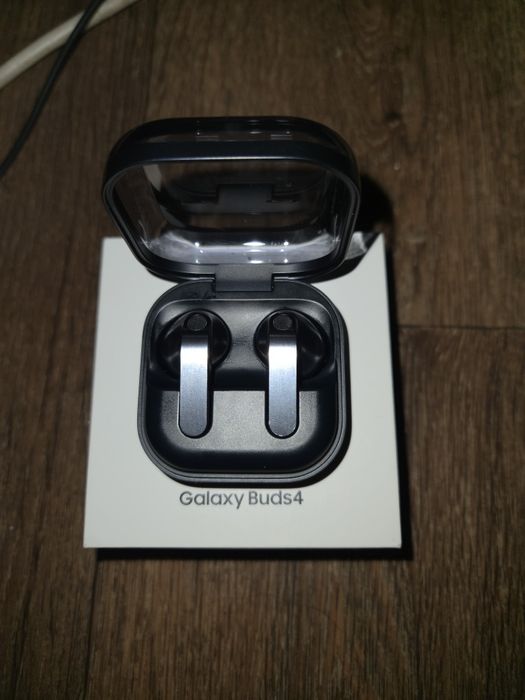 Samsung galaxy buds 4