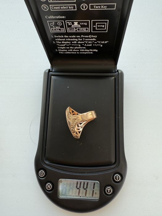 Продам золотые изделия