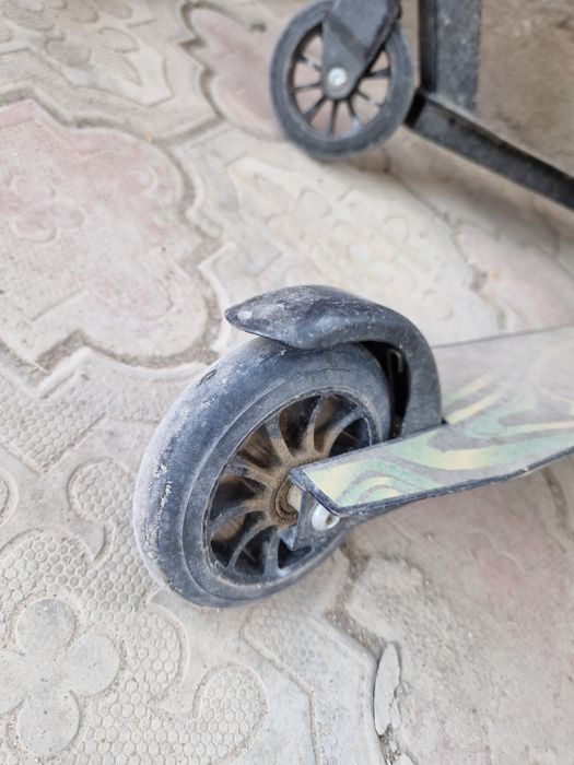 Самокат двухколесный