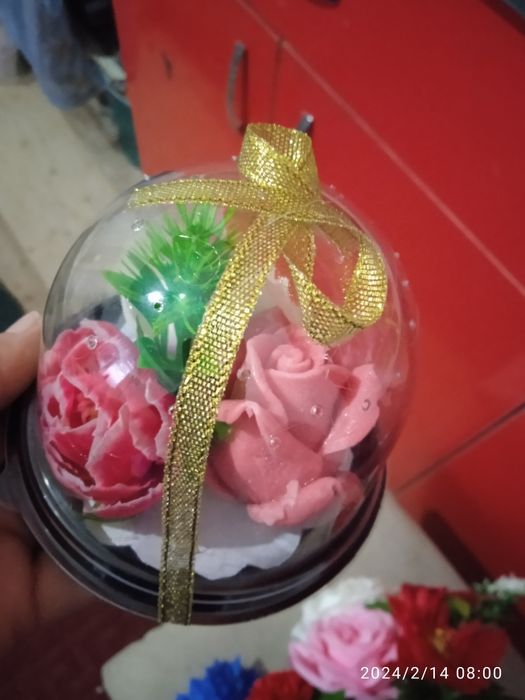 Чиройли ясалган гуллар хушбуй