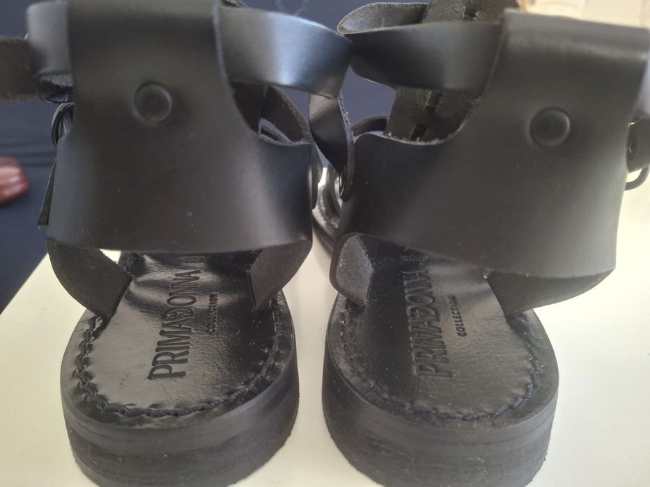 Чисто нови италиански сандали Primadonna