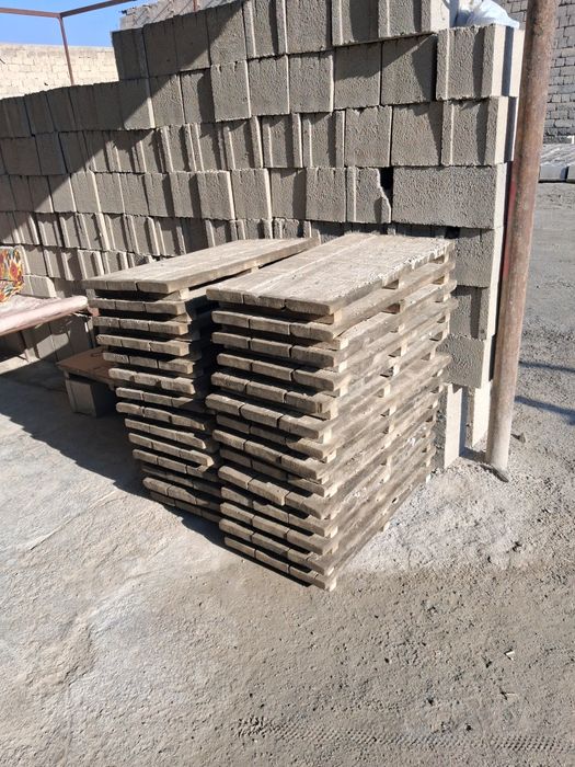 Шлака блок апарати сотилади