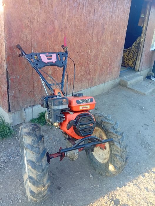 Vând motocultor detolz 8,5 cp