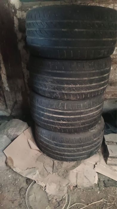 Резина лето 255/35 R18