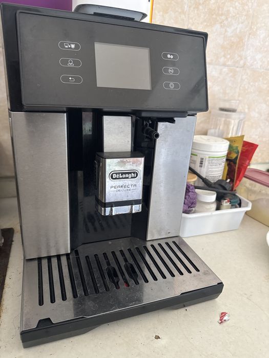 Кофемашина Delonghi