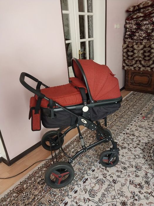 Детская коляска в отличном состоянии