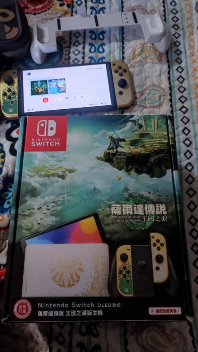 Consola Nintendo Switch Oled foarte rara colectie  Zelda TOK Fortnite