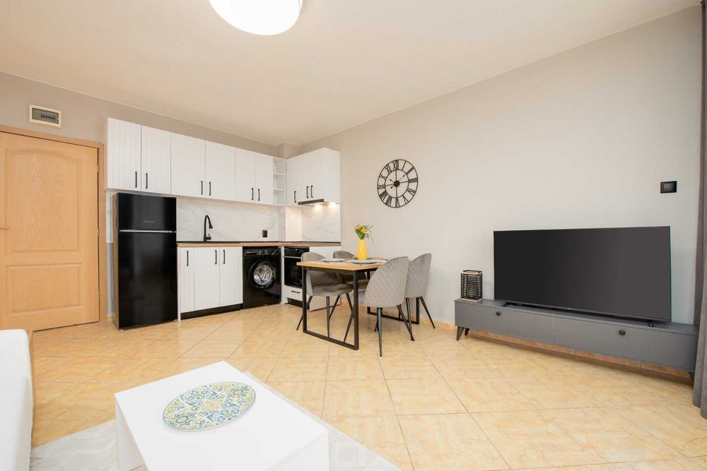 Продава се Тристаен апартамент в к.к. Слънчев бряг - 75 кв.м за 660 €/кв.м - Снимка #2