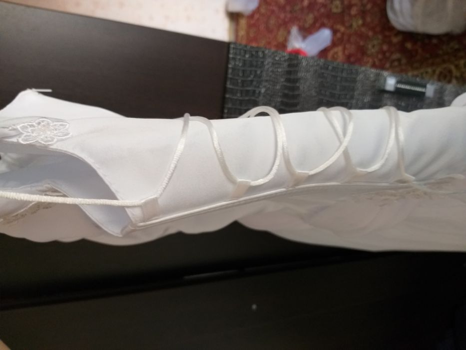 Свадебное платье новое 44-46