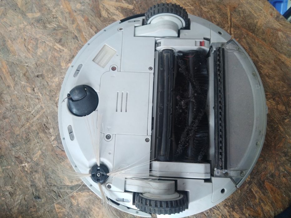 прахусмукачка робот за части  
За ремонт или за части. 
Марки: S